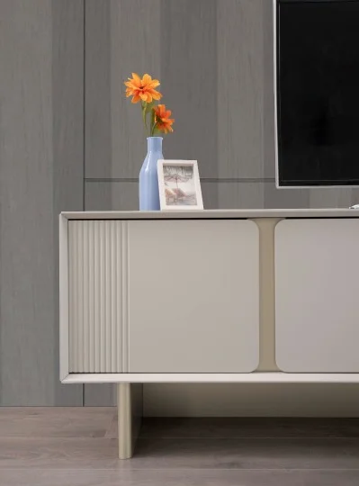Lora · Tv Ünitesi