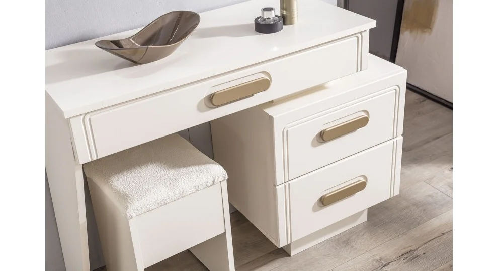 Nova · Yatak Odası Takımı Yüzeysel MDF